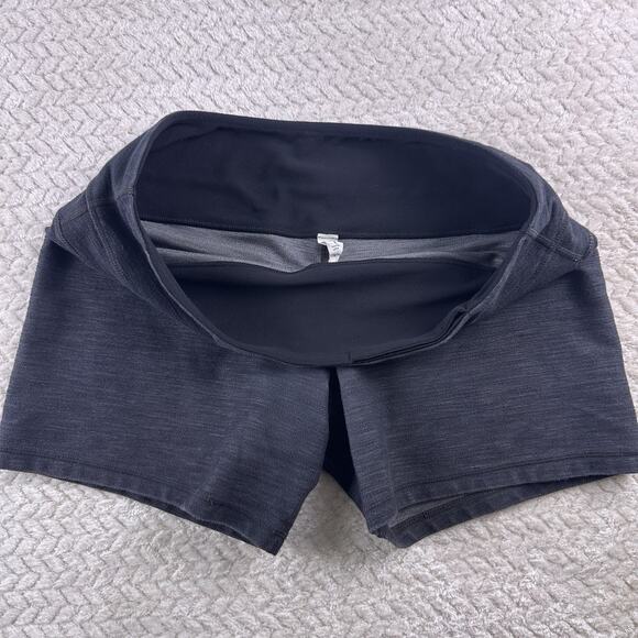 Lululemon Women's Gray Fitted Shorts‎ Sz 8 Reg - Picture 3 of 12